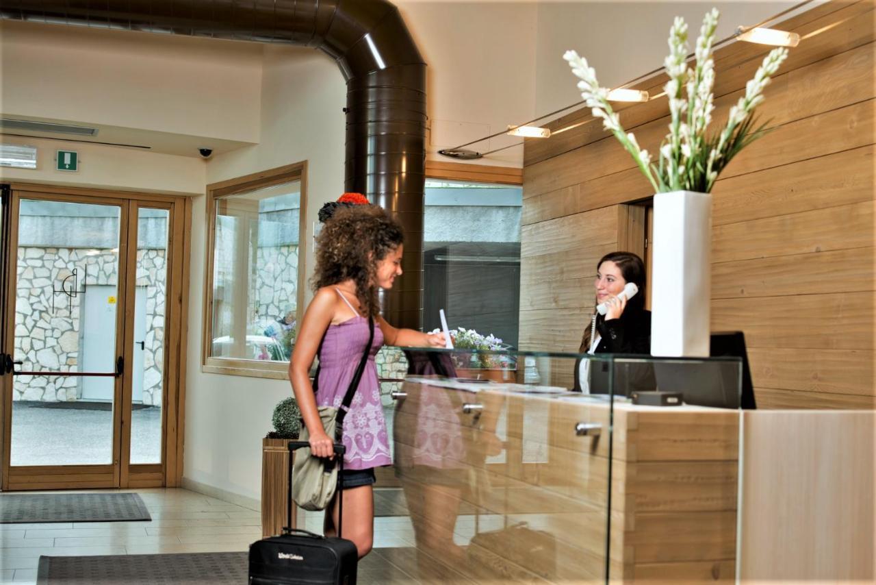Brenta Dolomites Hotel Vason Bagian luar foto
