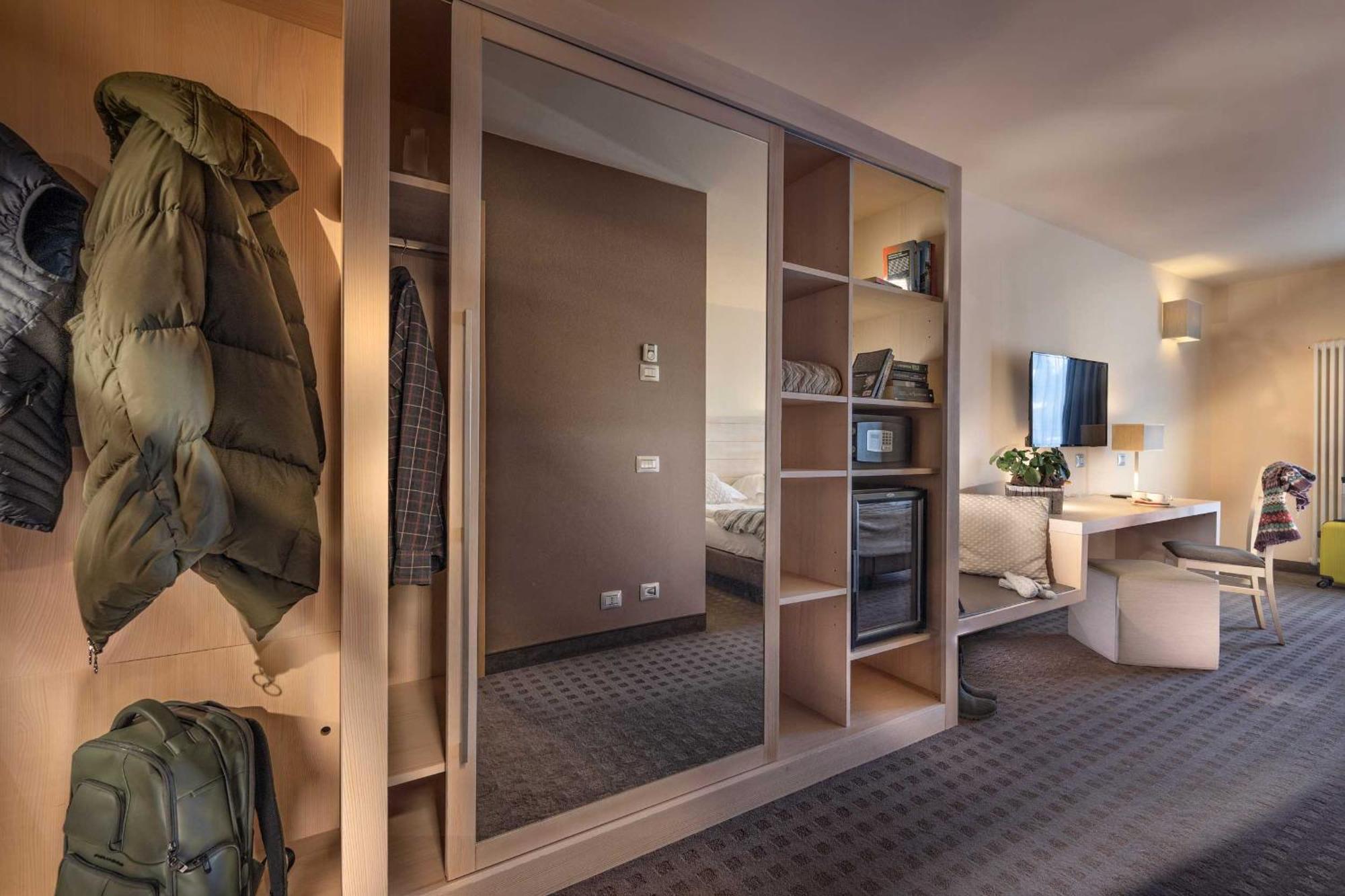 Brenta Dolomites Hotel Vason Bagian luar foto