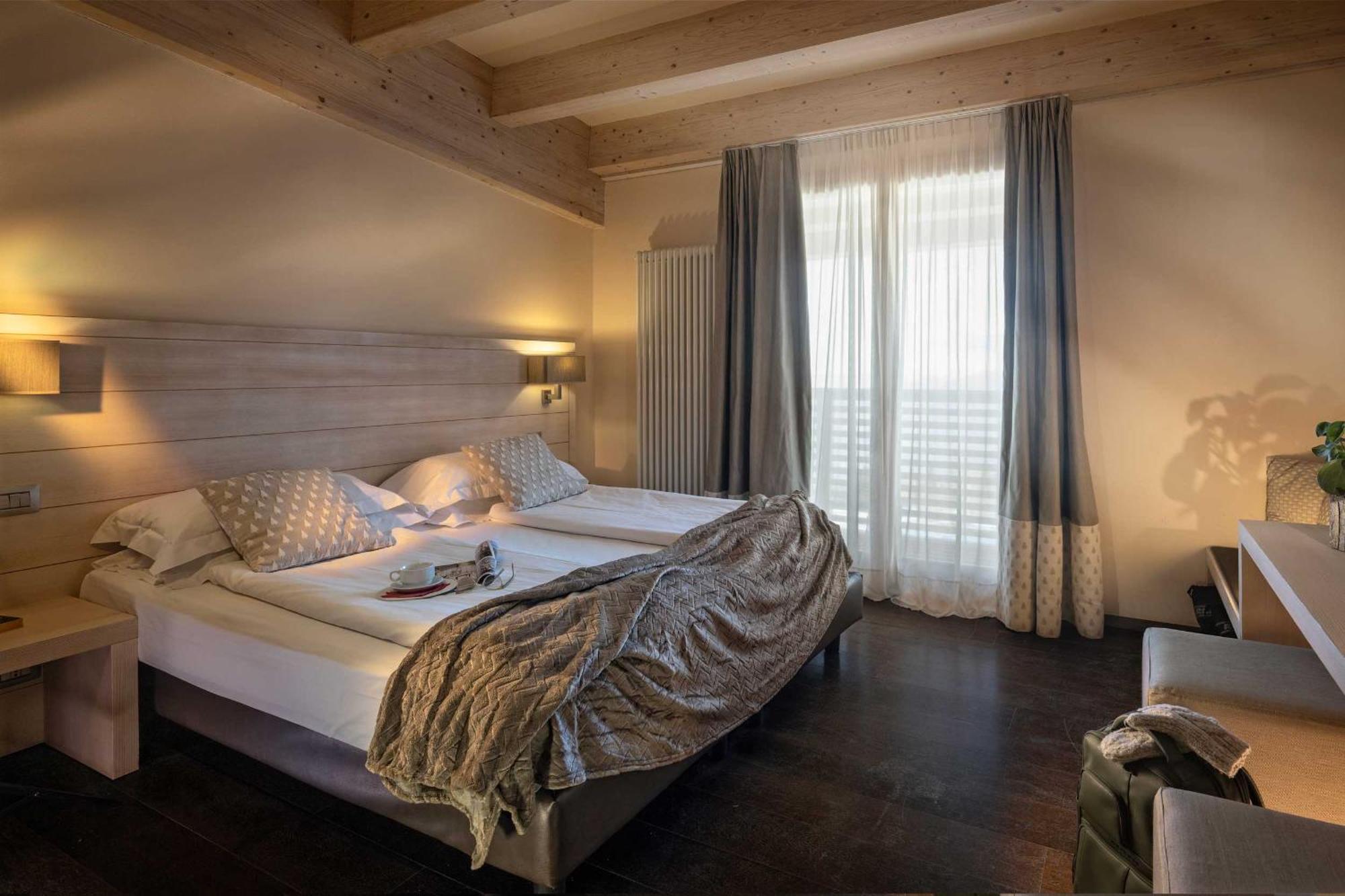 Brenta Dolomites Hotel Vason Bagian luar foto